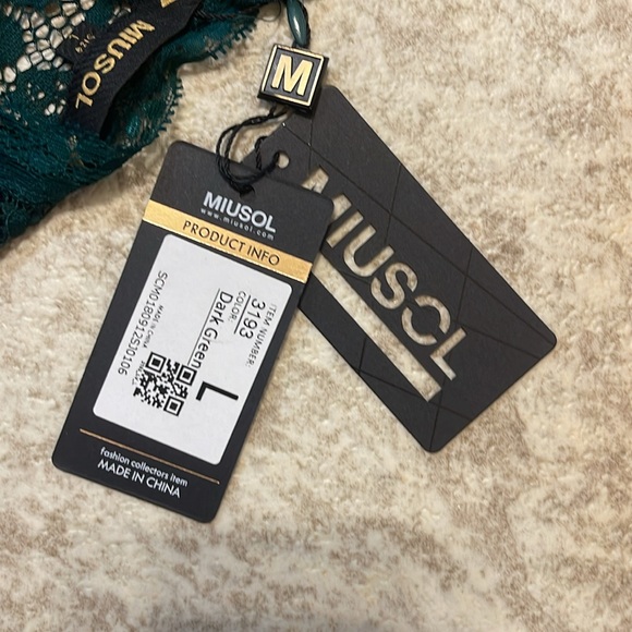 Dark green bridesmaids/mother of the bride/groom dress. - Picture 3 of 13